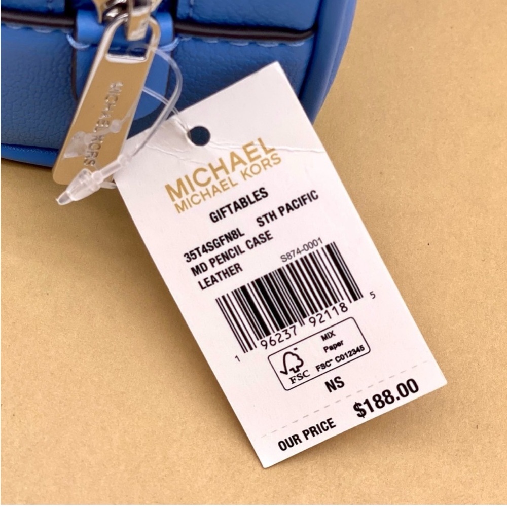 Michael Kors Pencil Cosmetic Case MK Giftables MD Makeup - Picture 9 of 9